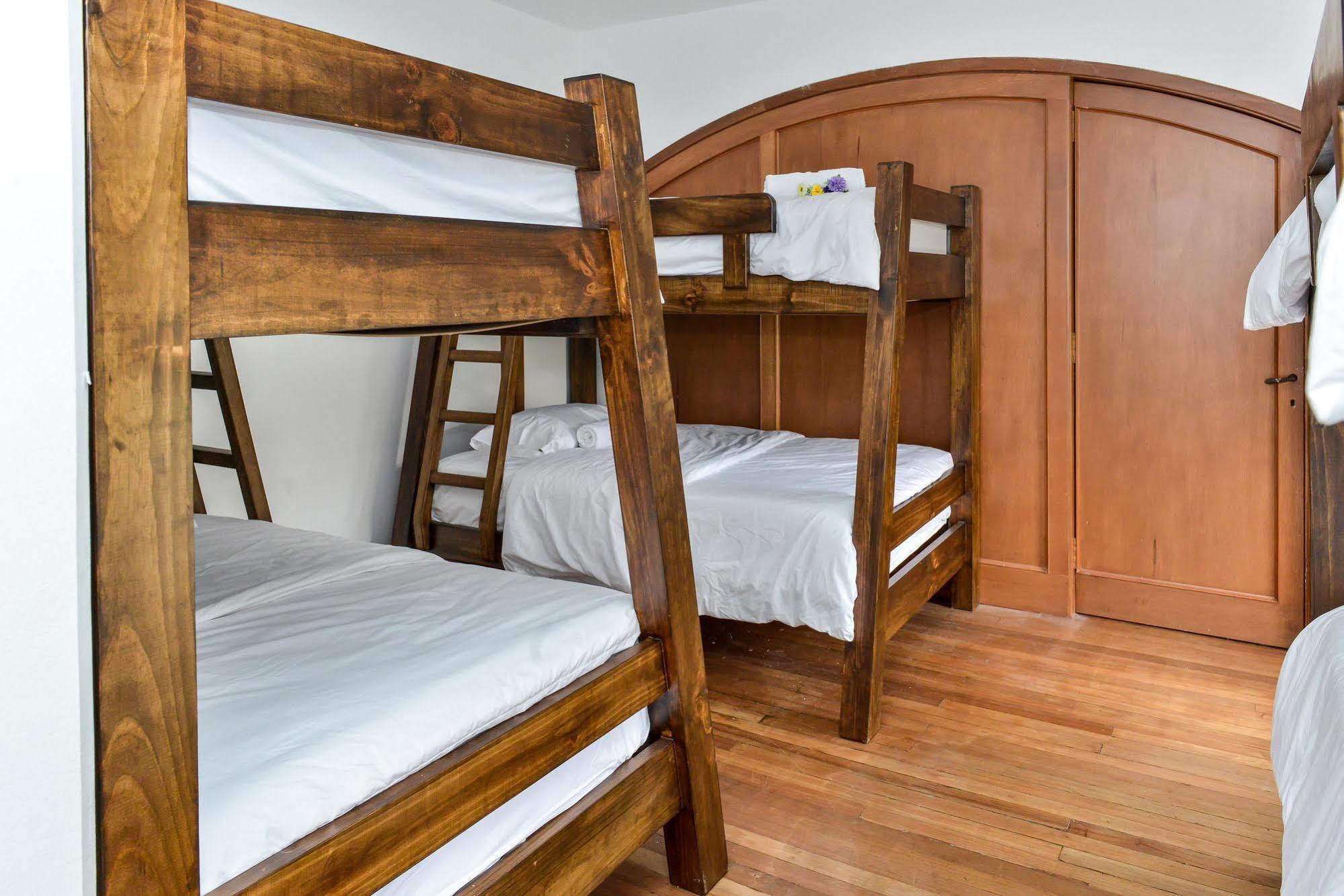 Mi Llave Hostels ボゴタ エクステリア 写真